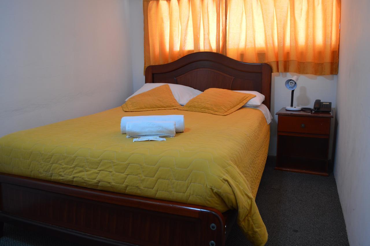 Hotel 9 De Octubre Quito Eksteriør billede