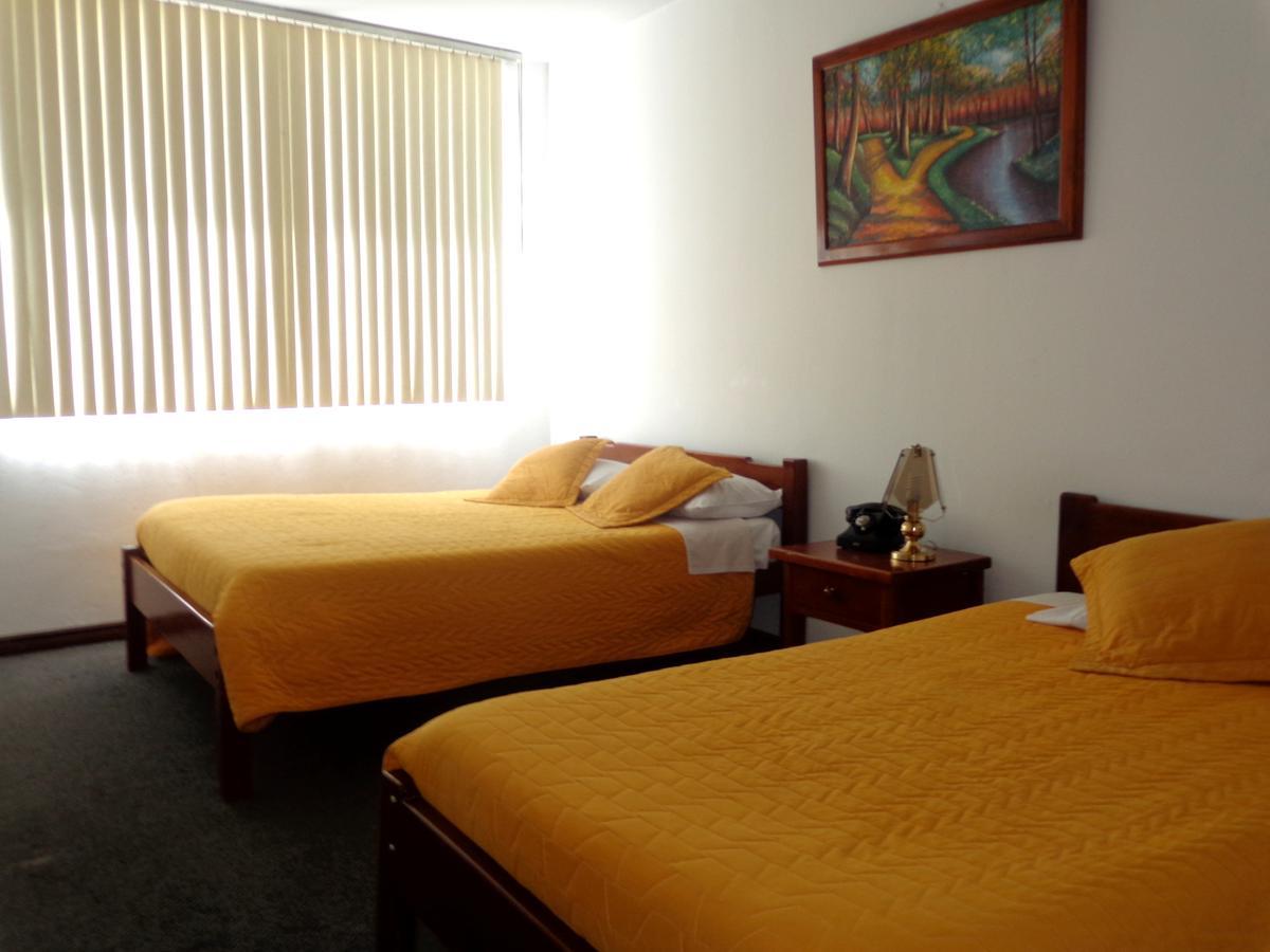 Hotel 9 De Octubre Quito Eksteriør billede